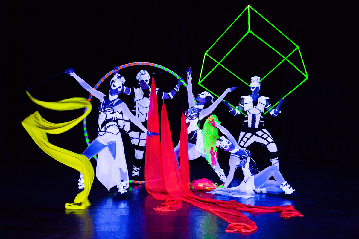 Cube Juggling - Cyr Wheel - UV Light dance - Anta Agni Glow Dance Show