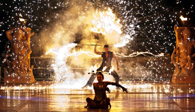 Teatro Del Fuocco - Anta Agni Firedancer on Stage - Fire and Pyro Show