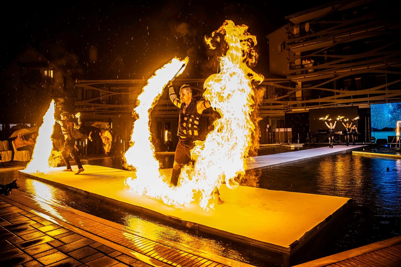 Anta Agni Fire Show Aquapark Besenova Pool