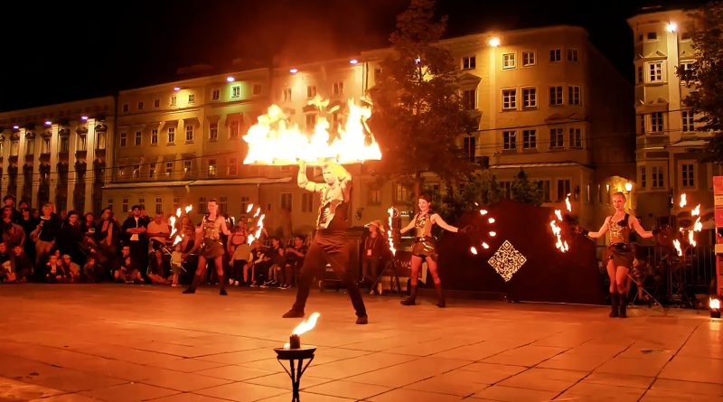 Pflaster Spektakel Linz Fire Show Anta Agni